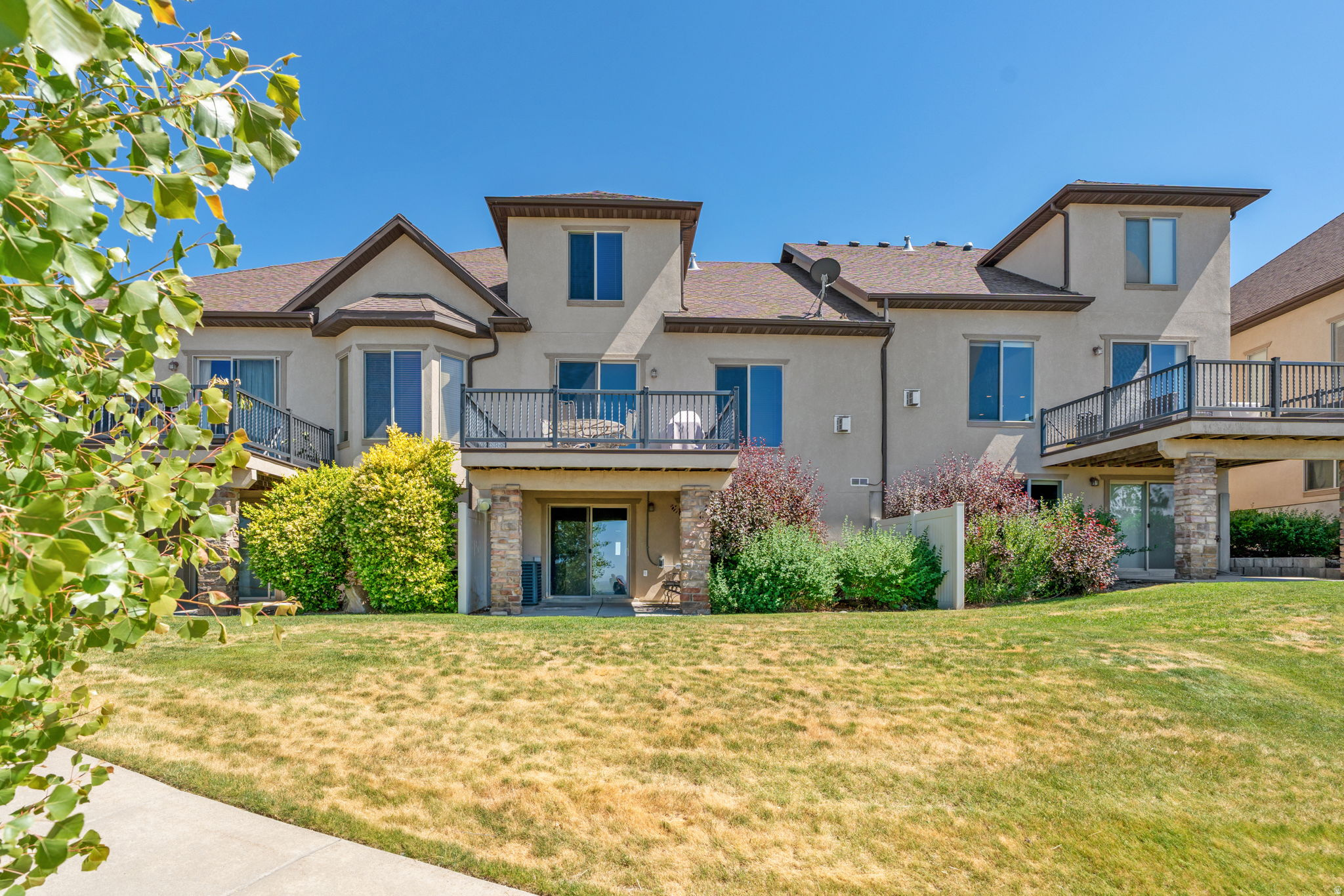main property photo 21