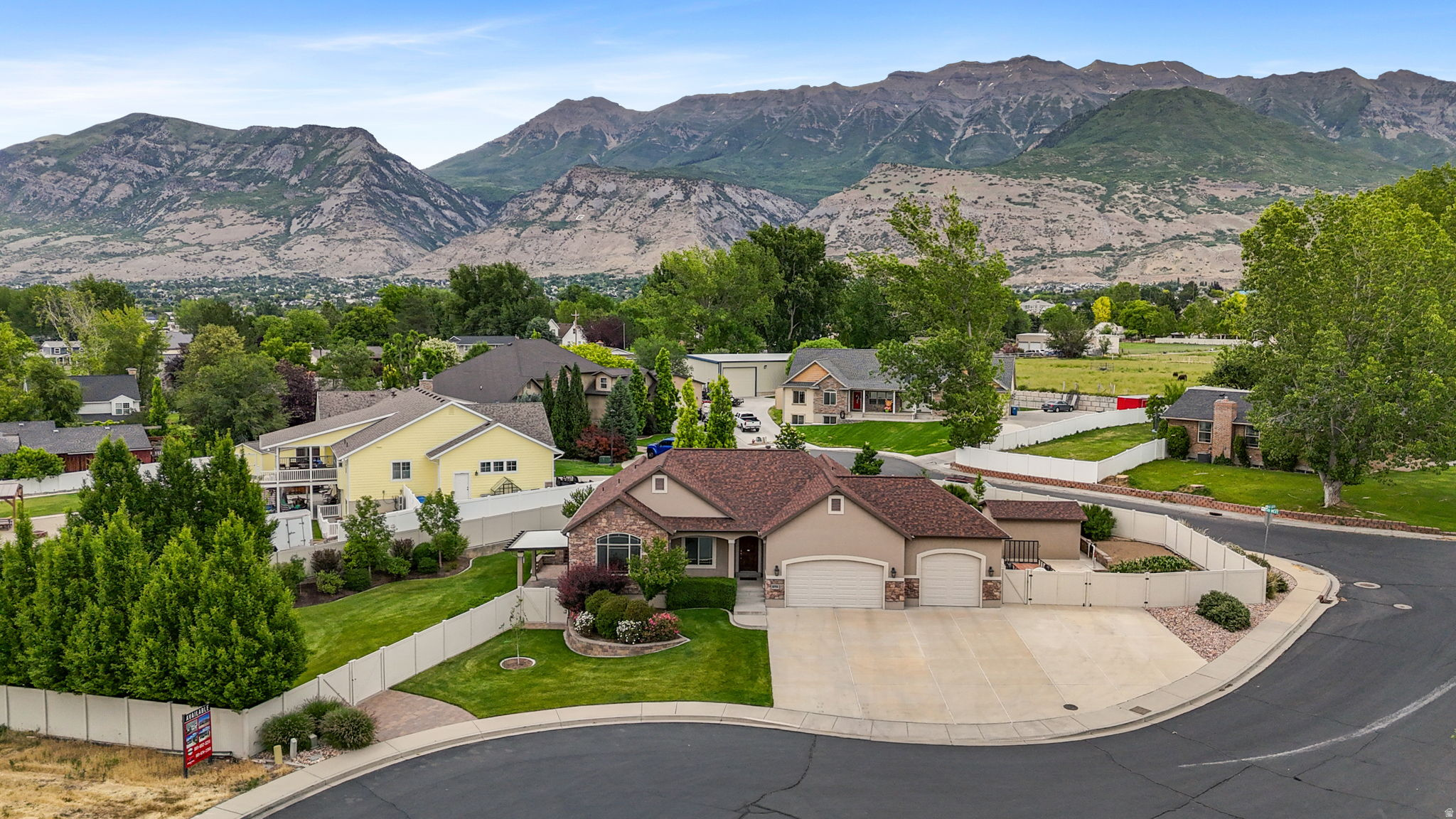 main property photo 50