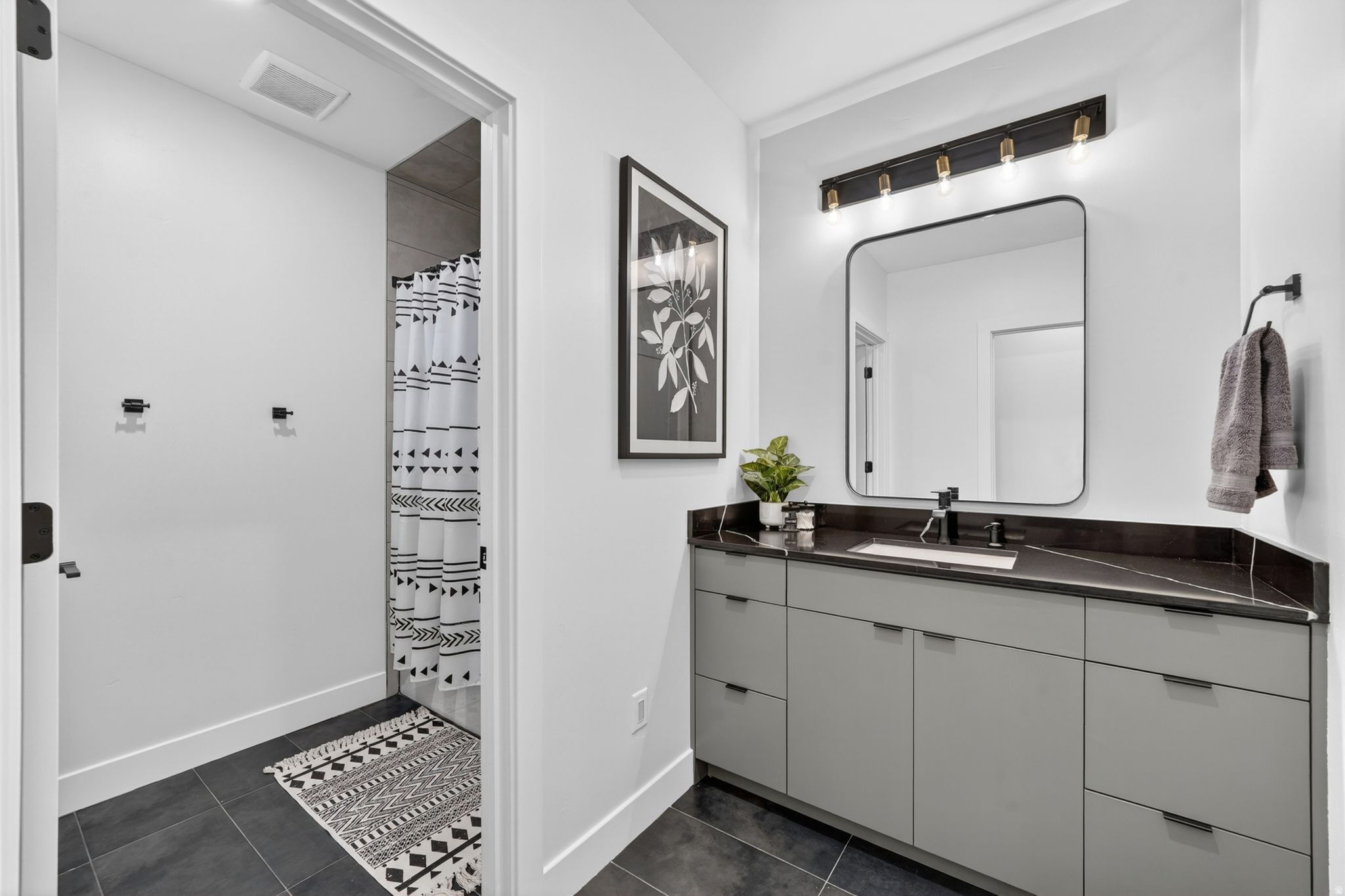 main property photo 70