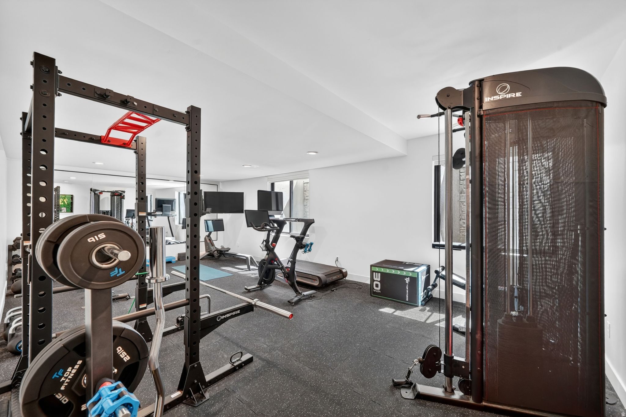 main property photo 75