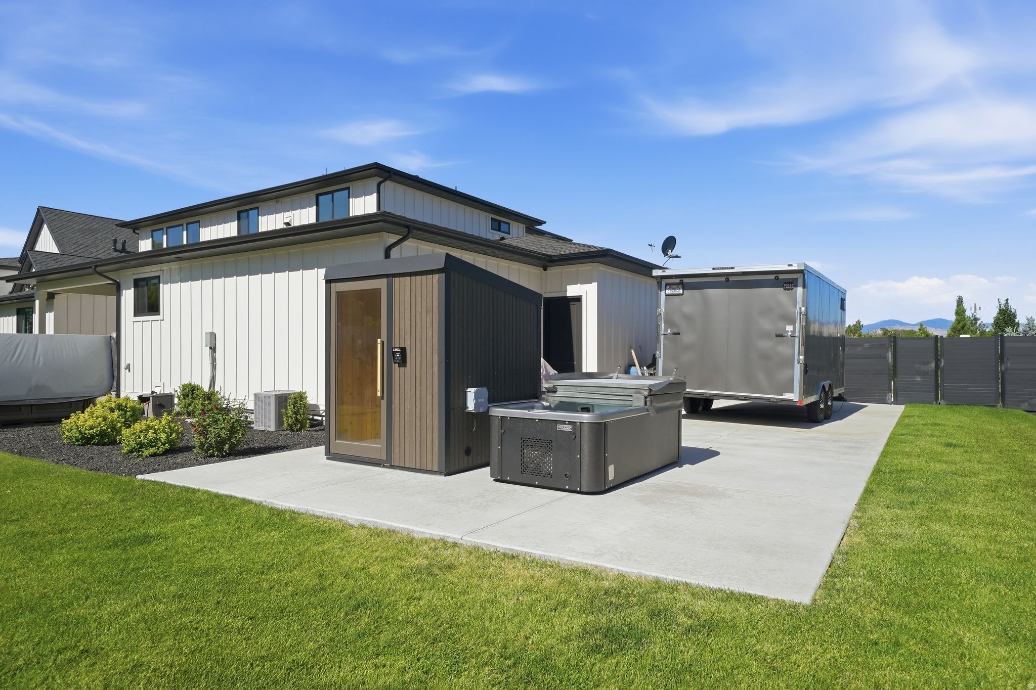 main property photo 88