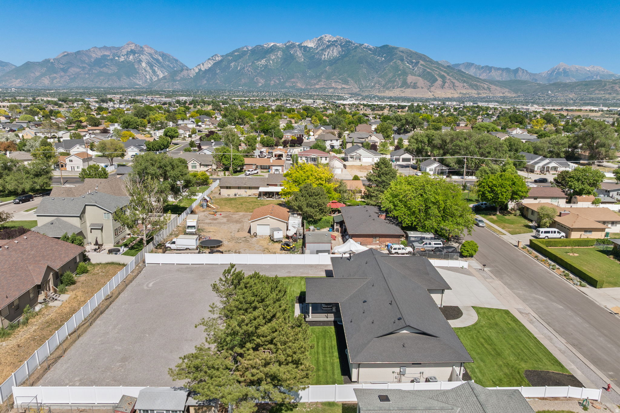main property photo 66