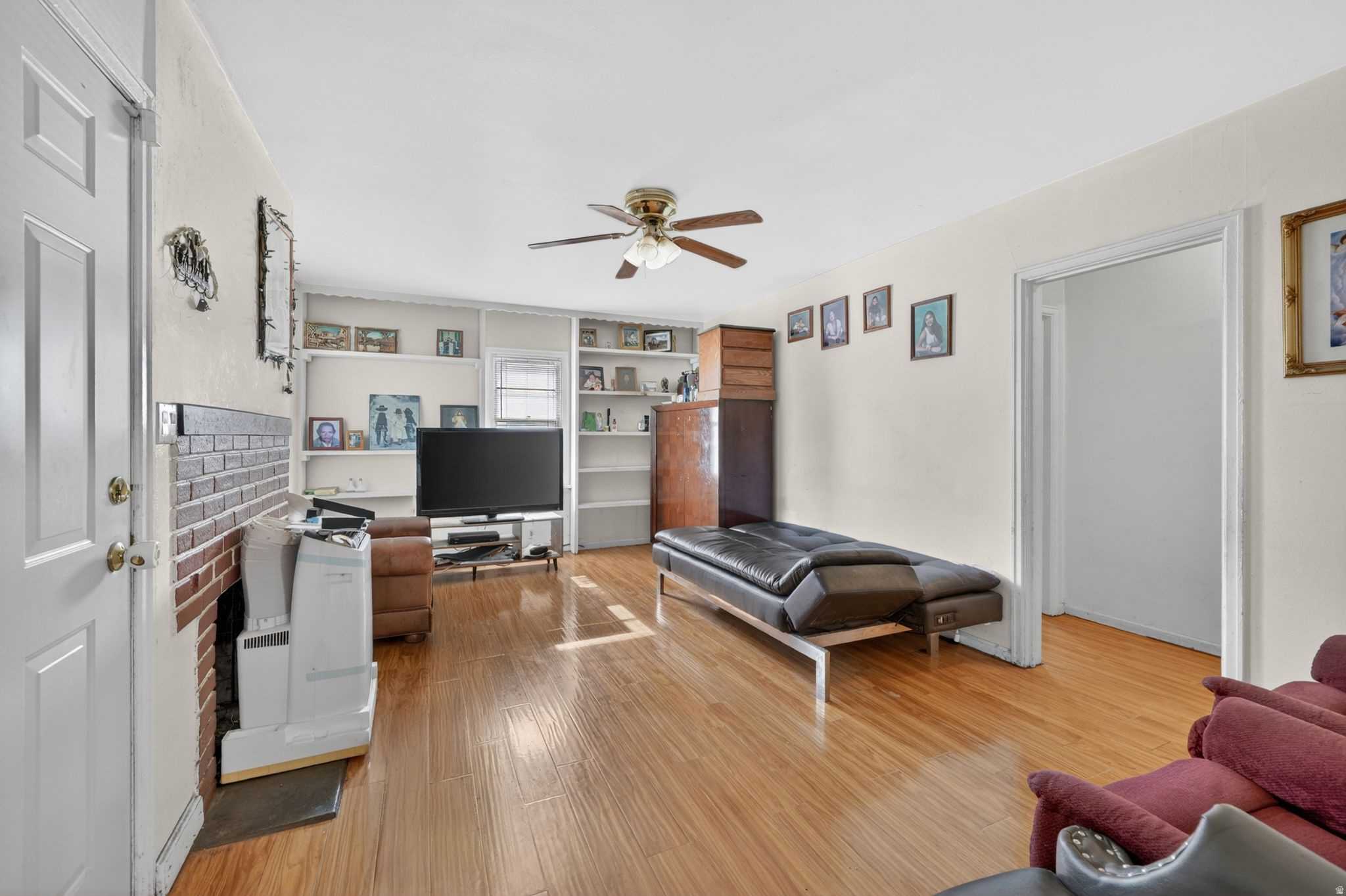 main property photo 4