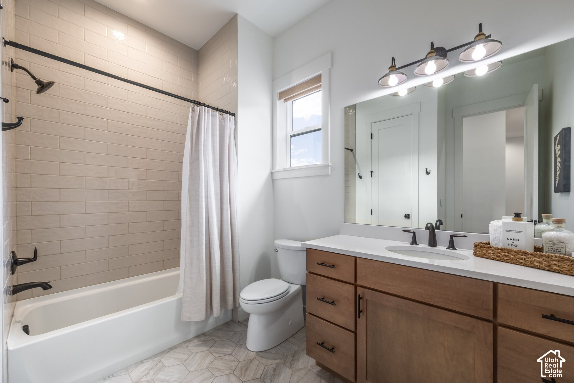 main property photo 66
