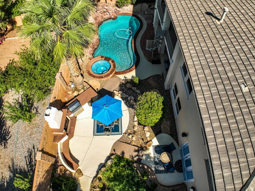 main property photo 77