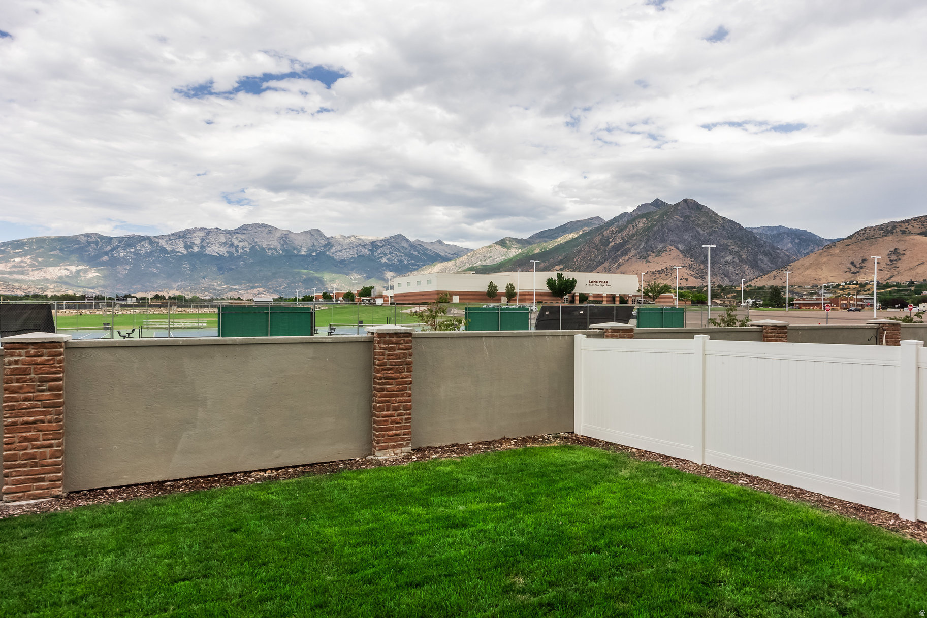 main property photo 24