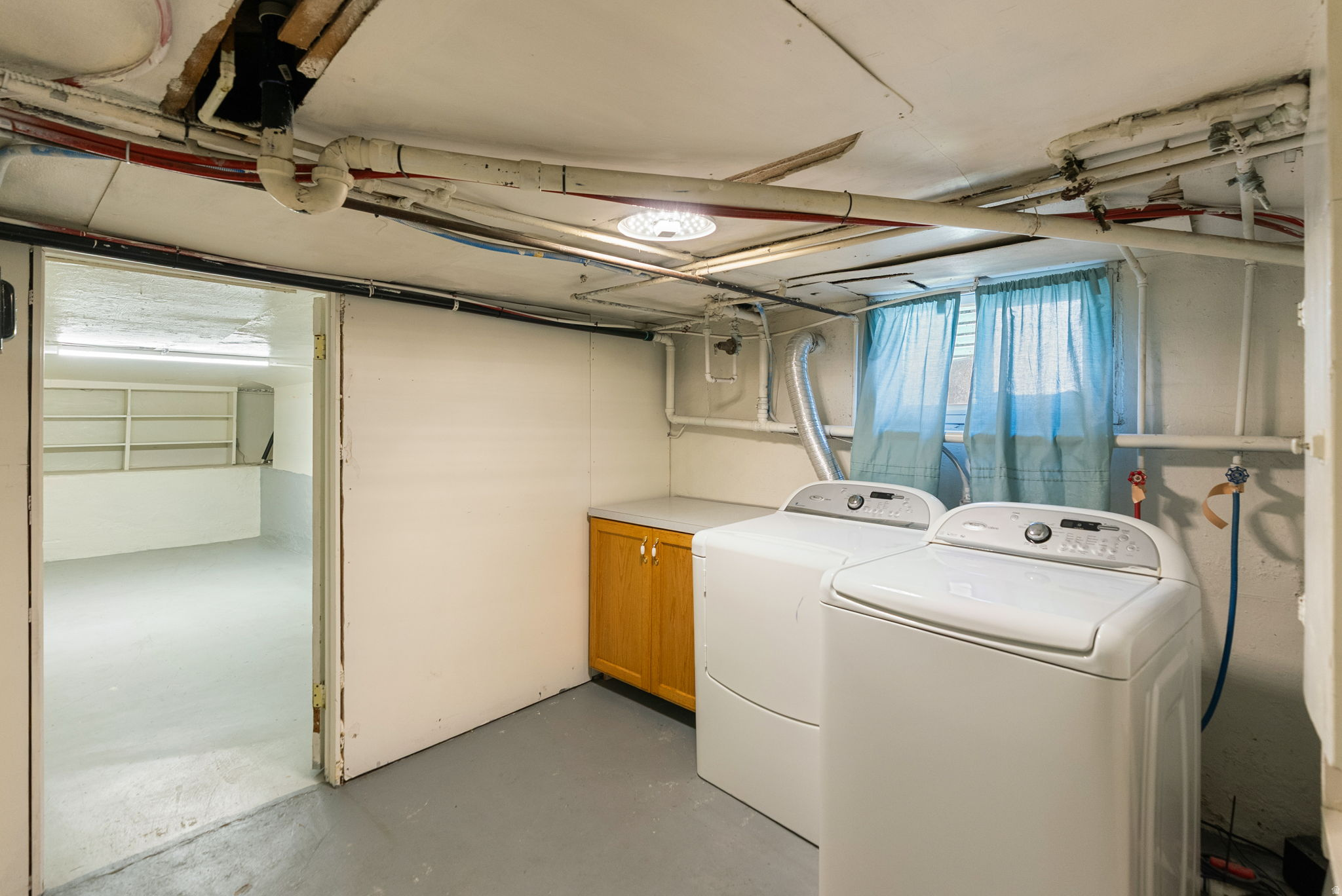 main property photo 31