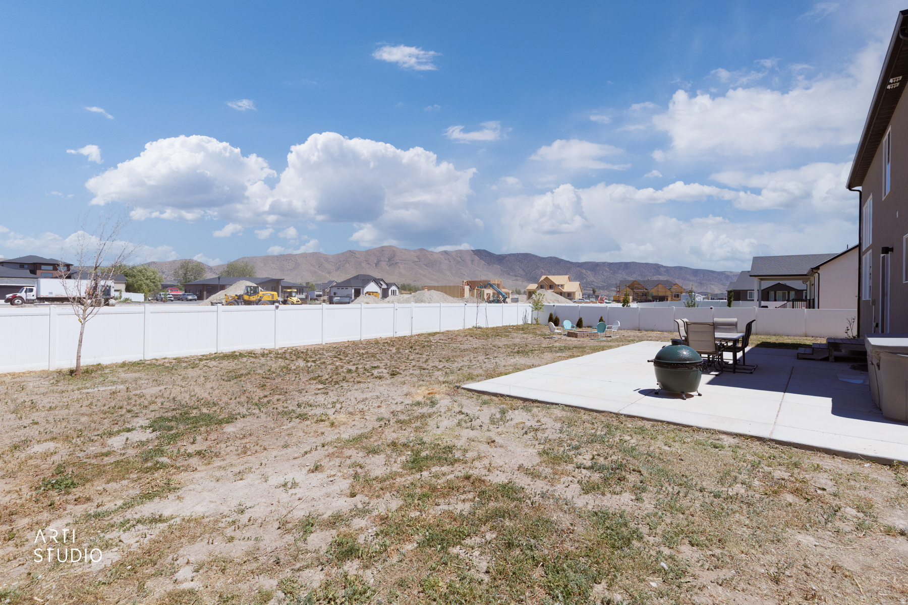main property photo 26