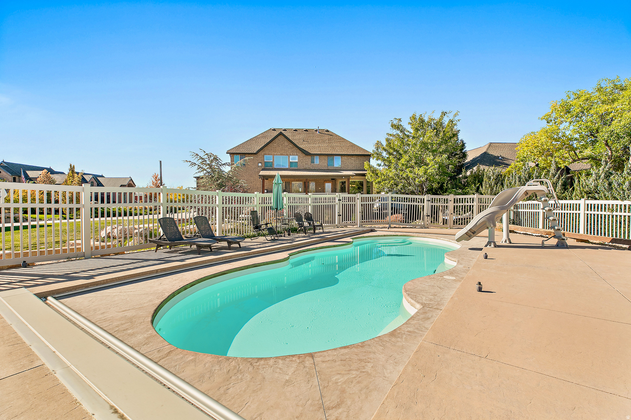 main property photo 57