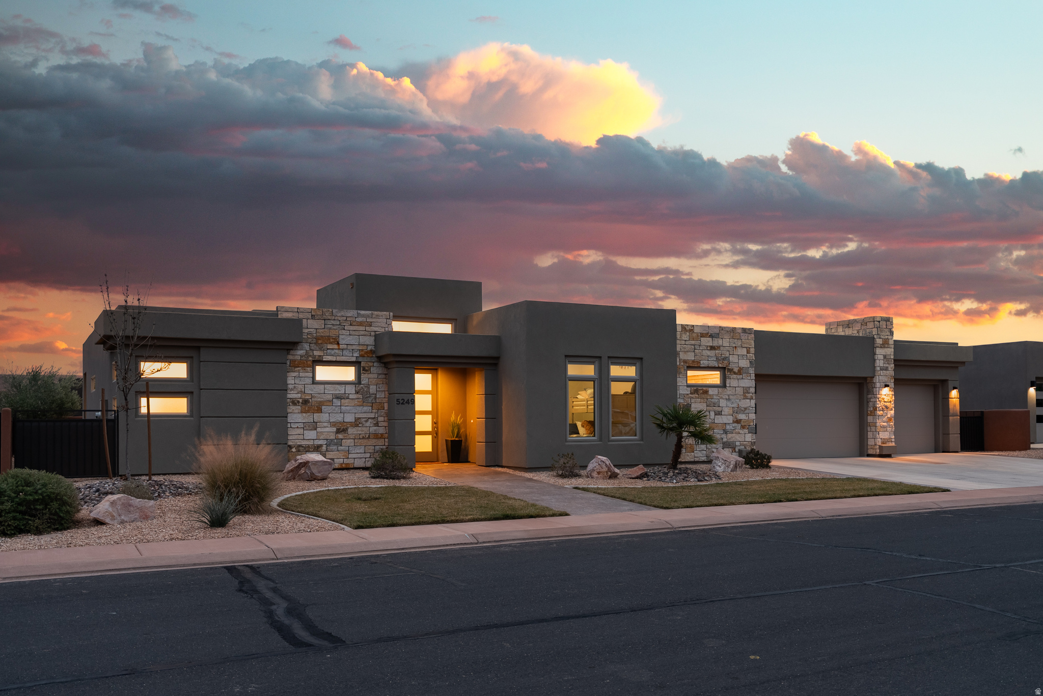 main property photo 30