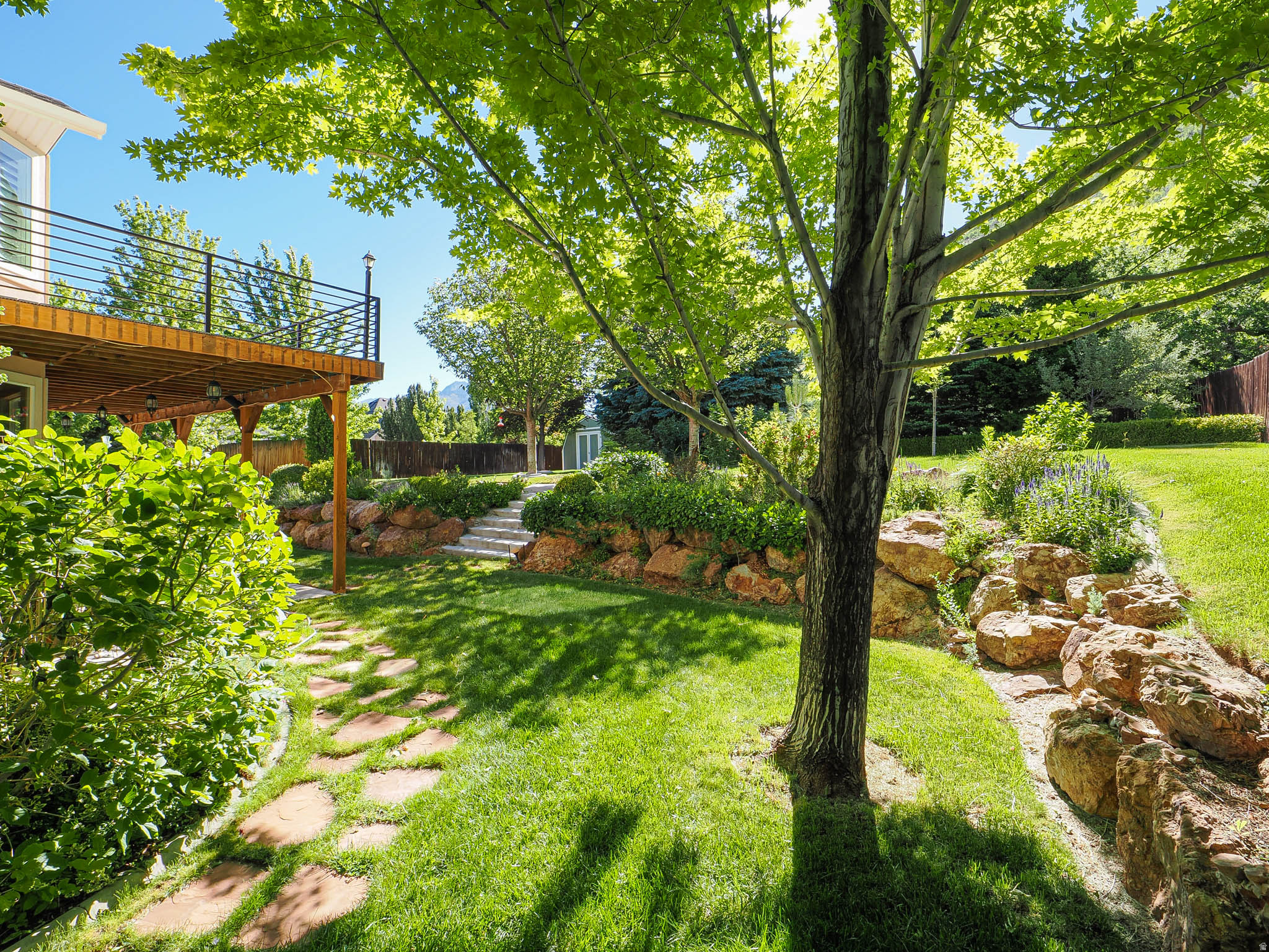 main property photo 12