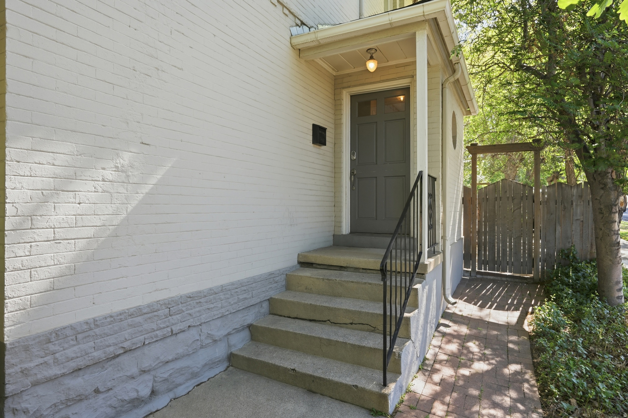 main property photo 25