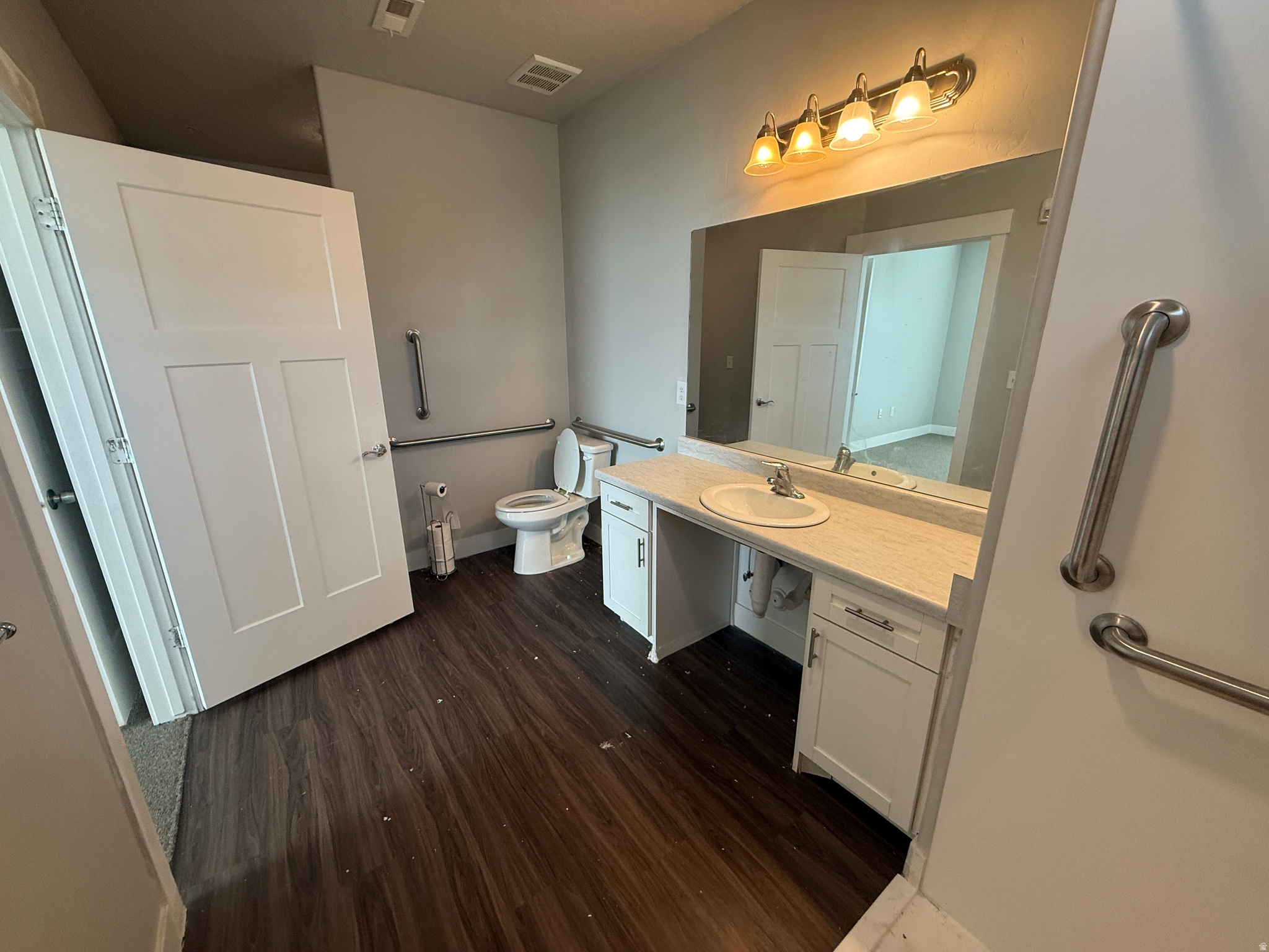 main property photo 10