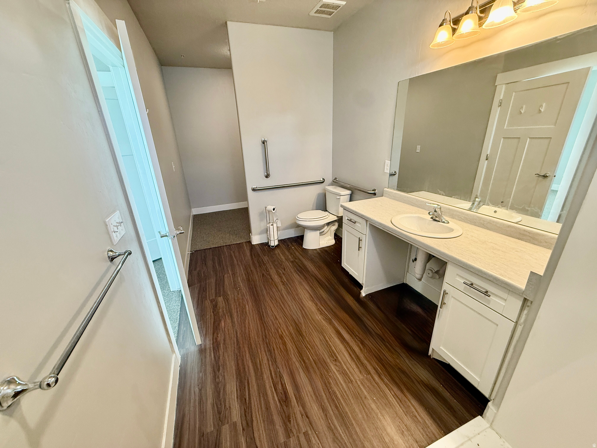 main property photo 11
