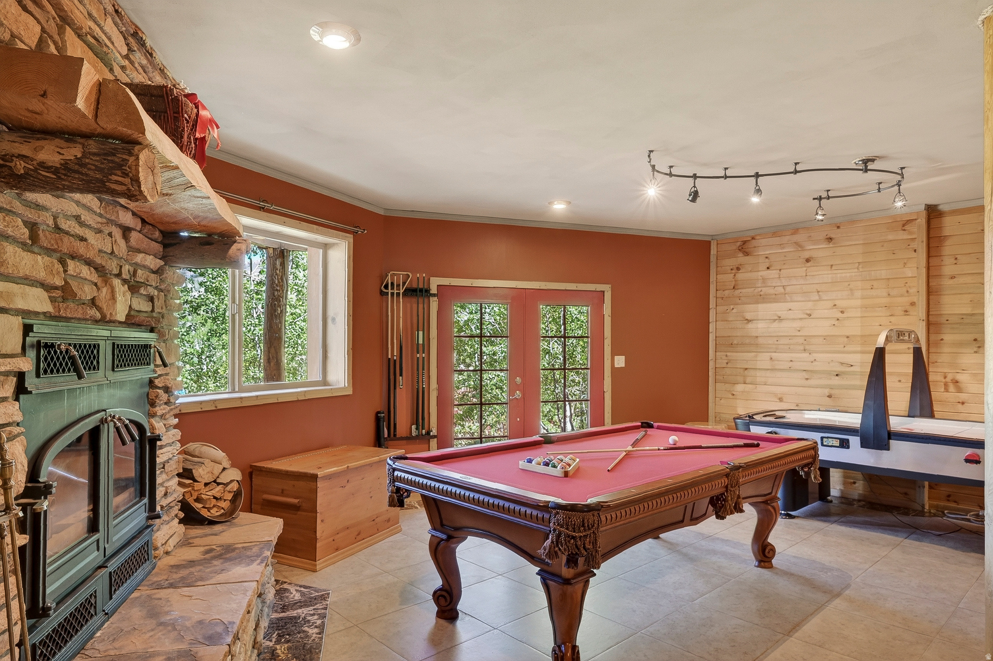 main property photo 42