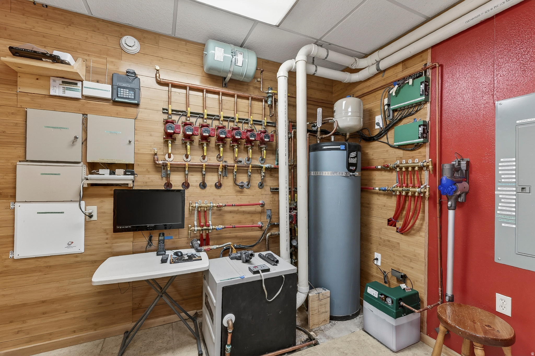 main property photo 50