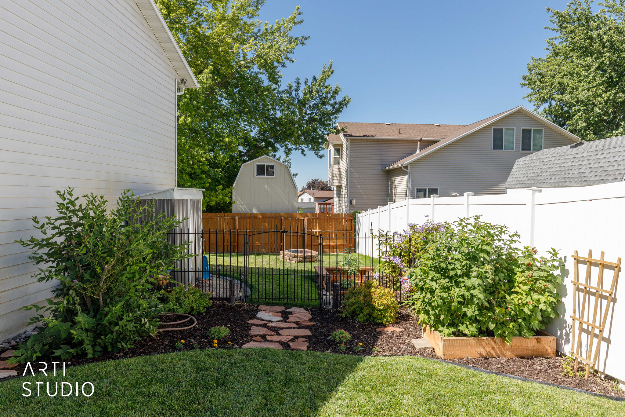 main property photo 22