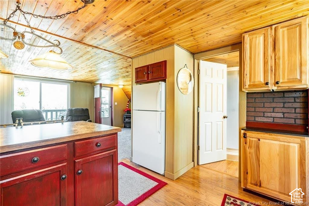 main property photo 19