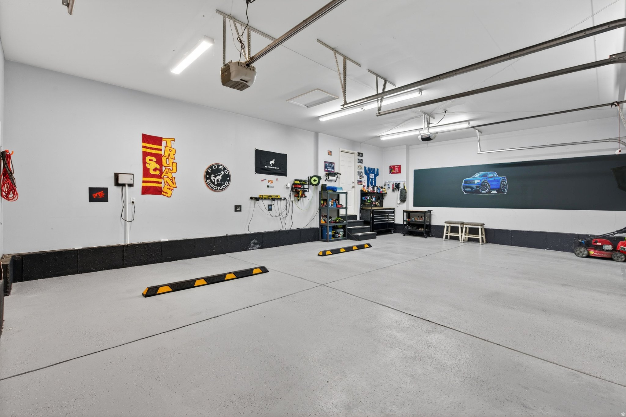 main property photo 75