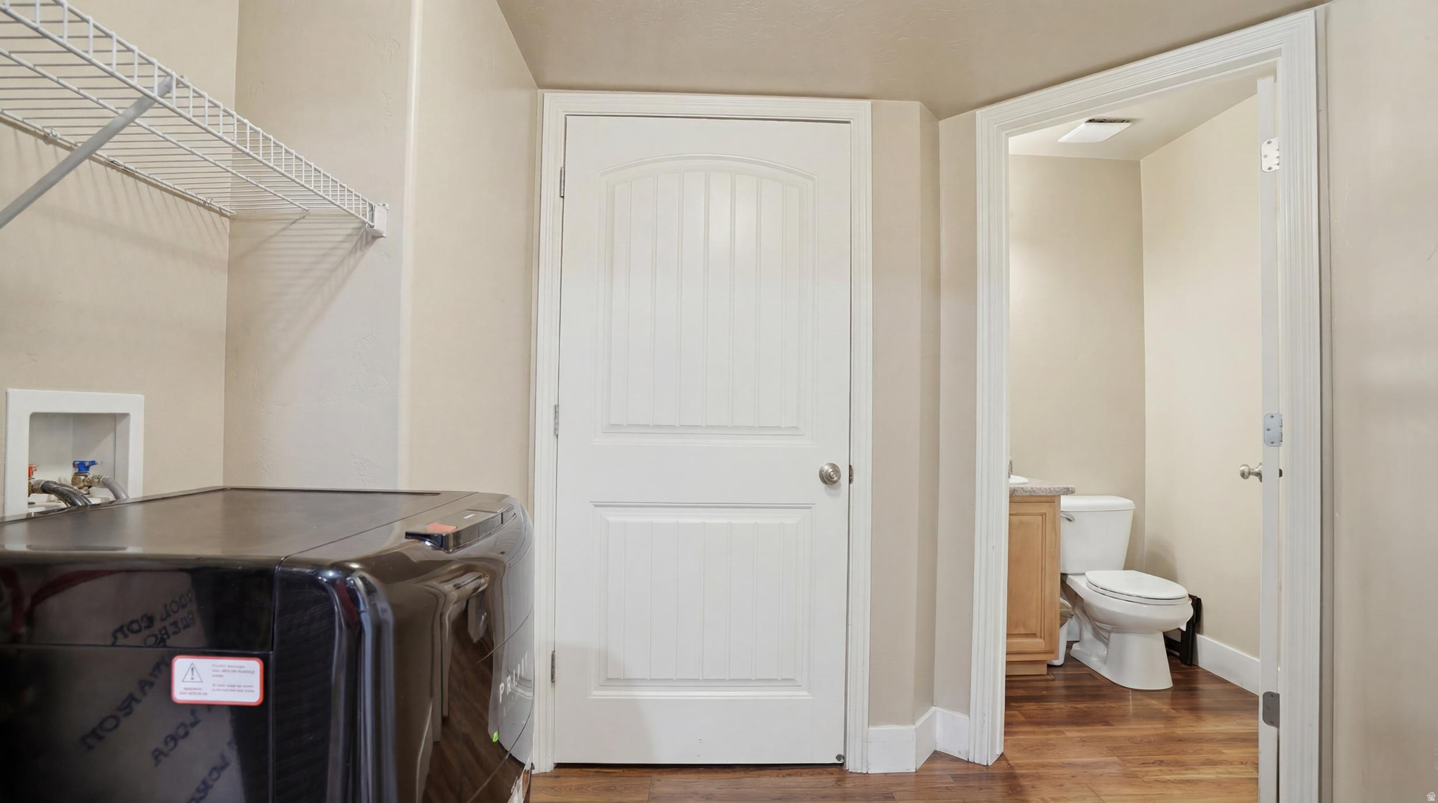 main property photo 9