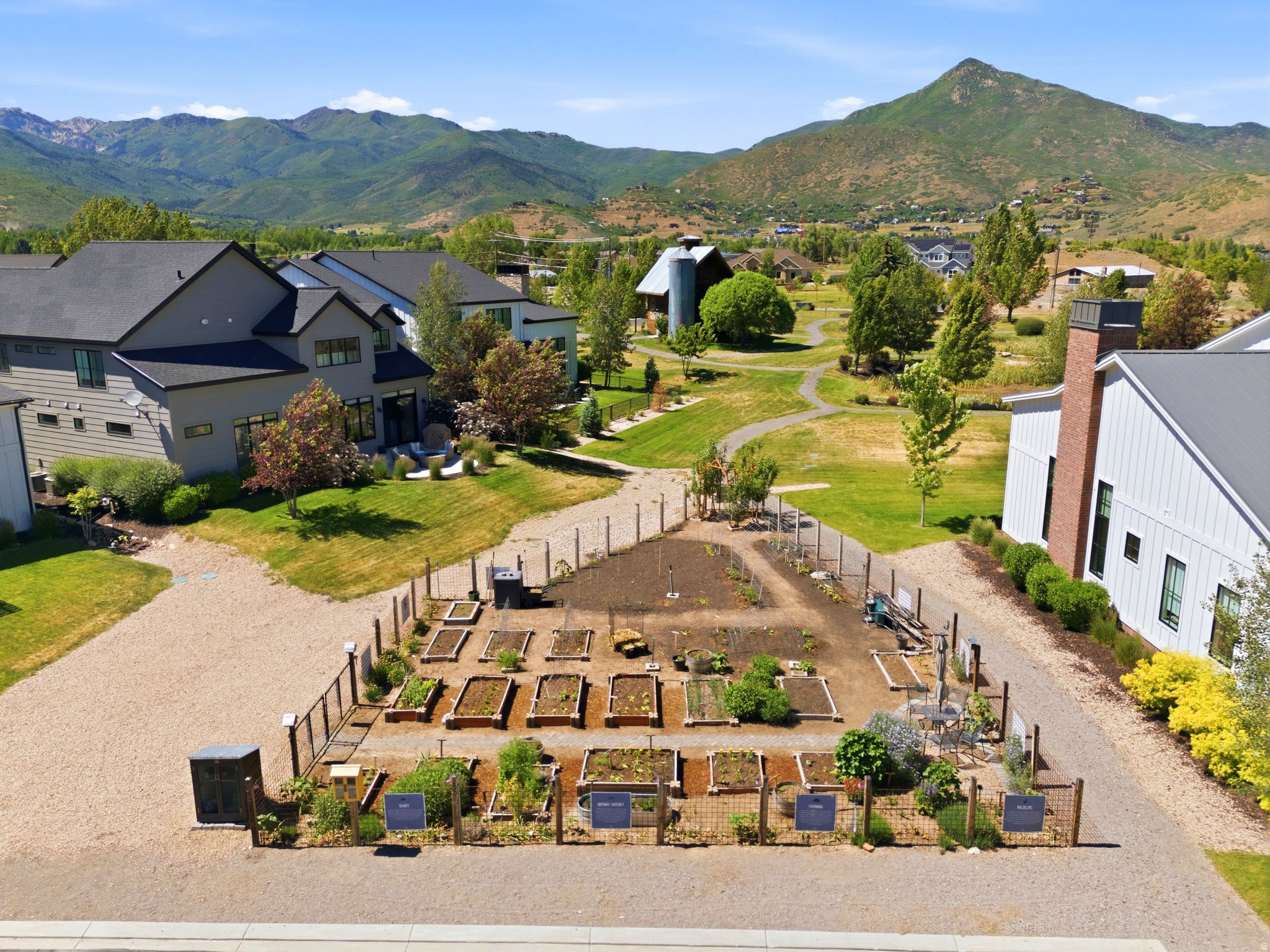 main property photo 74