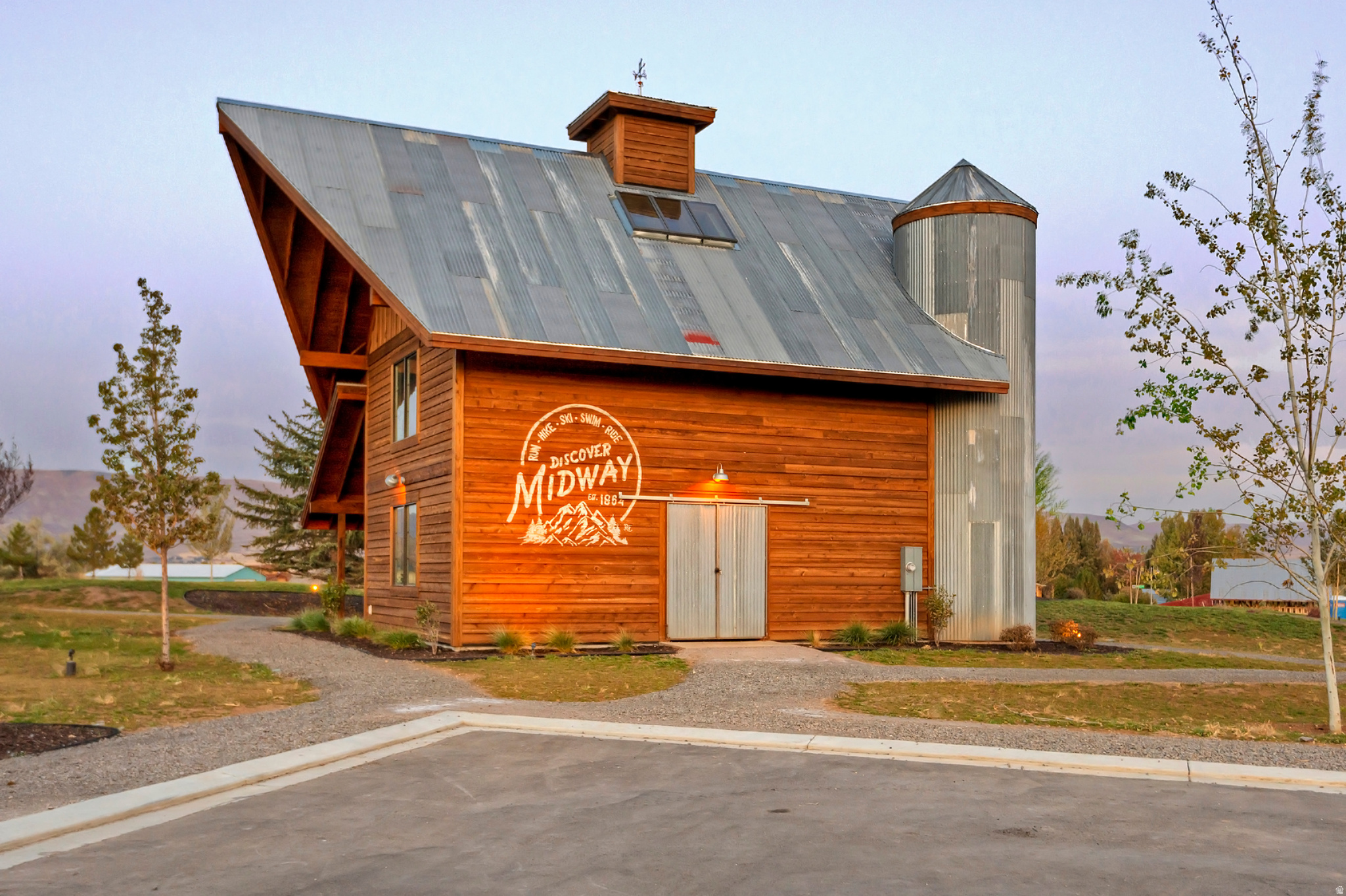 main property photo 77
