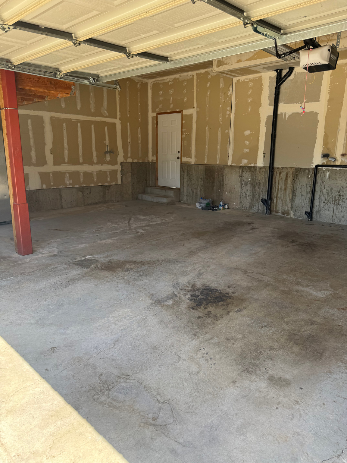 main property photo 12