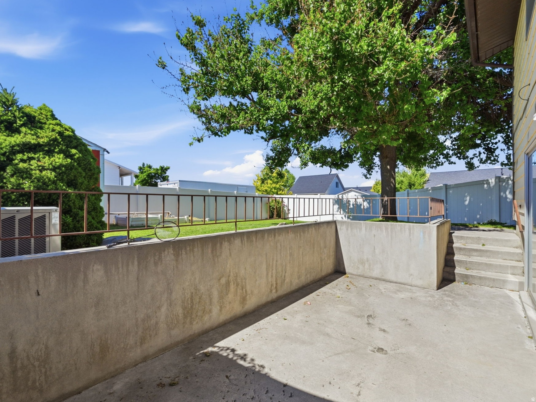 main property photo 19