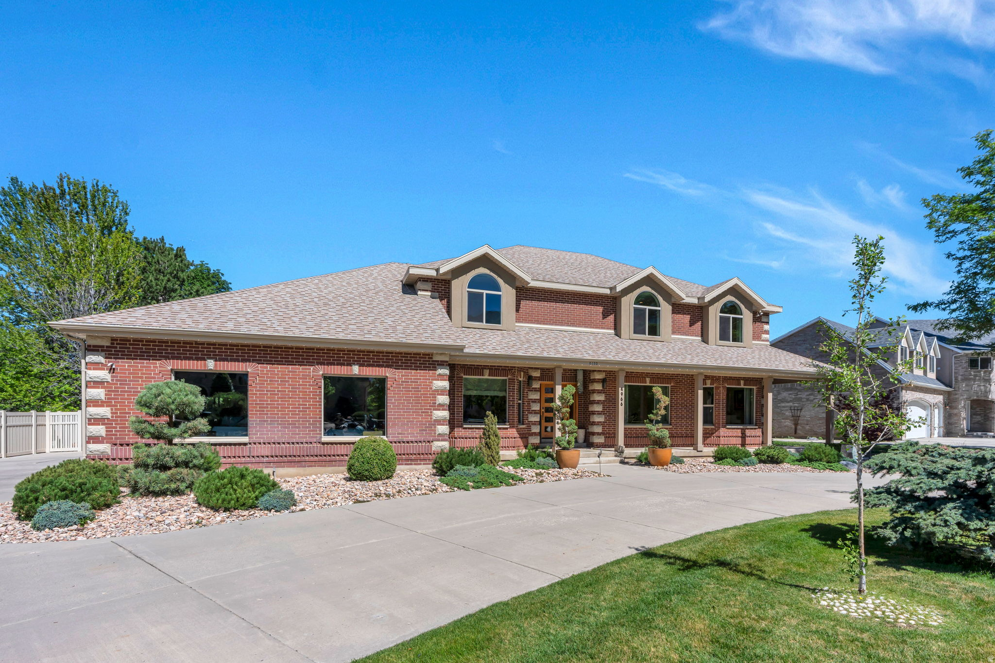 main property photo 13