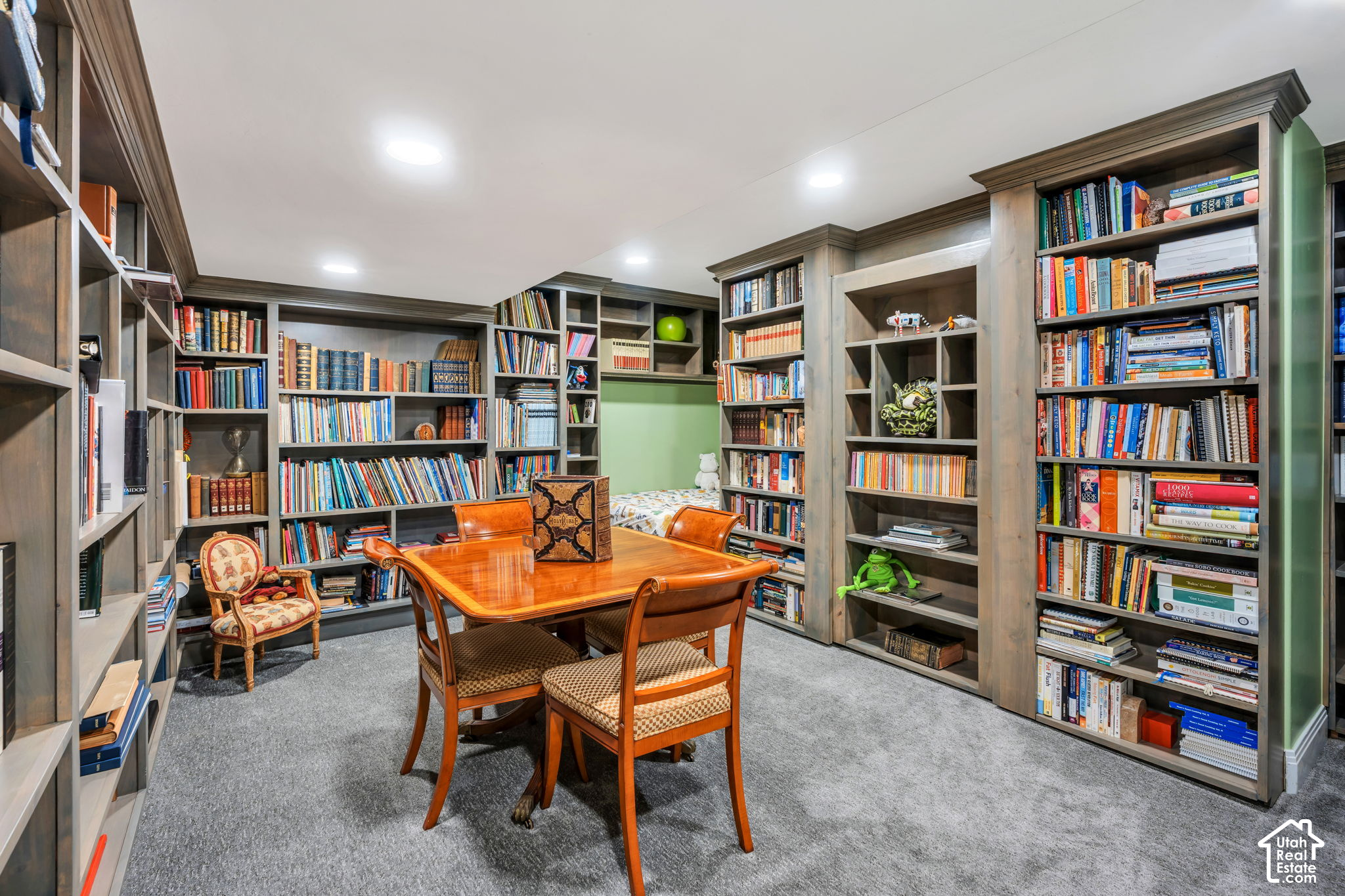 main property photo 51