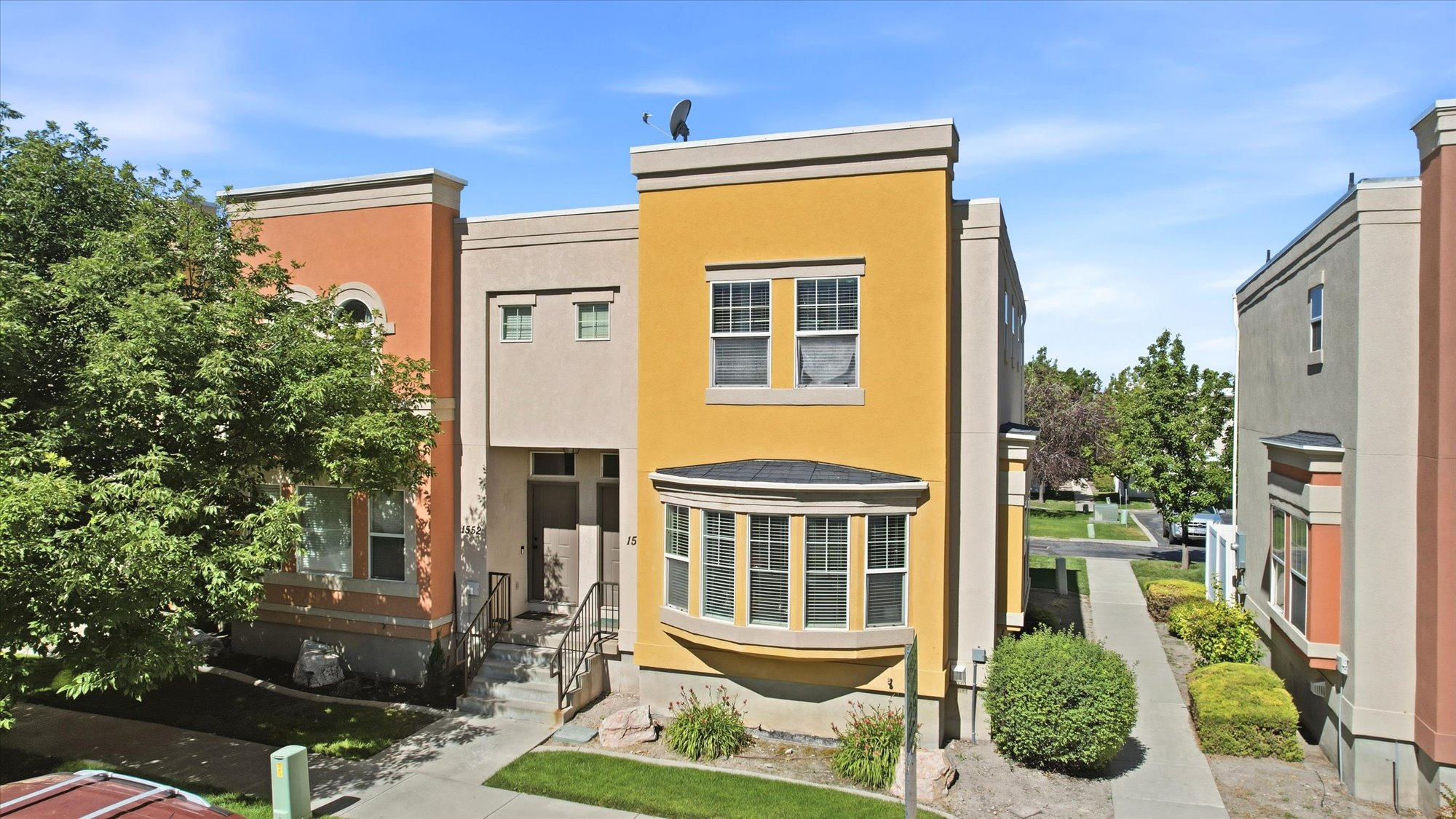 main property photo 28