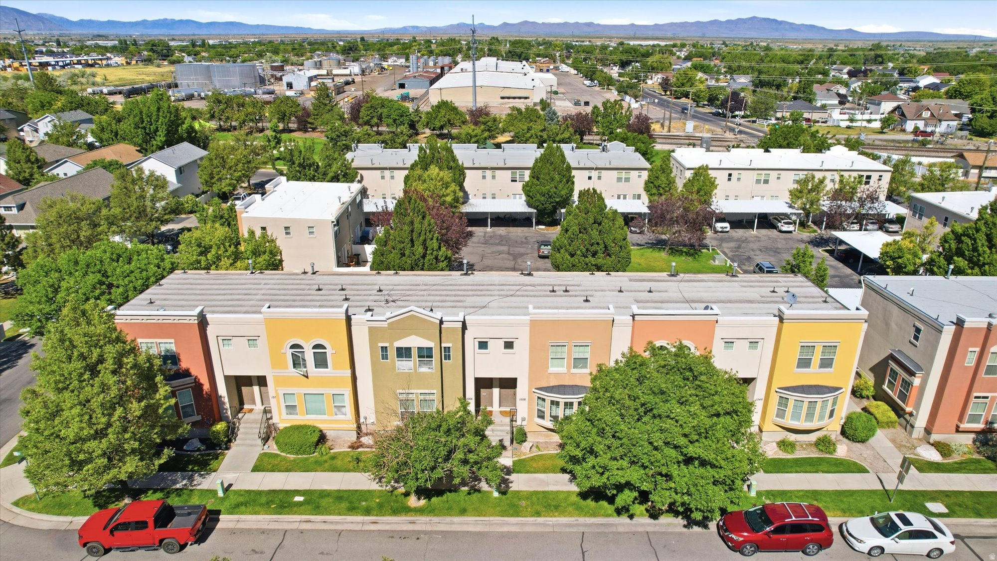 main property photo 32