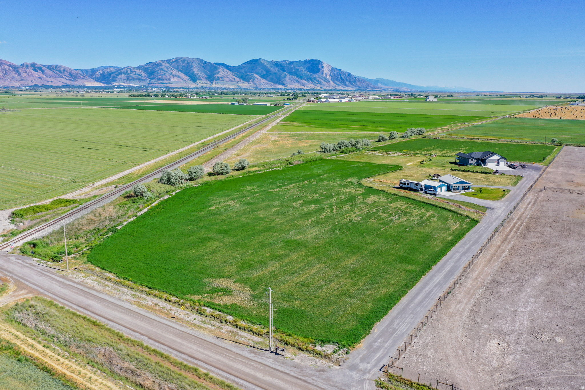 main property photo 20