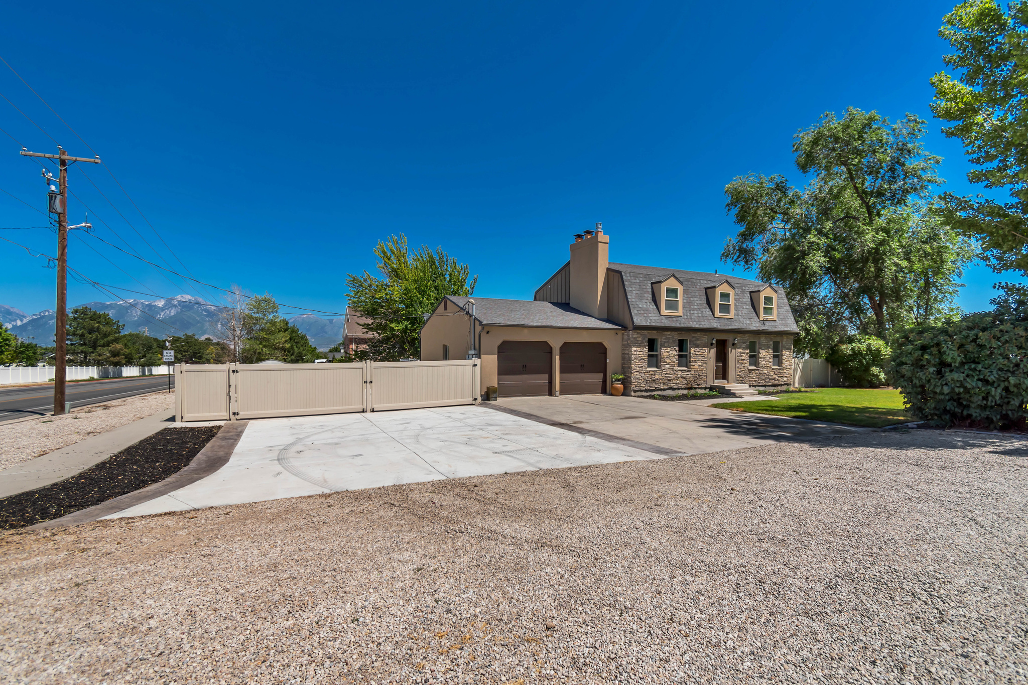 main property photo 75