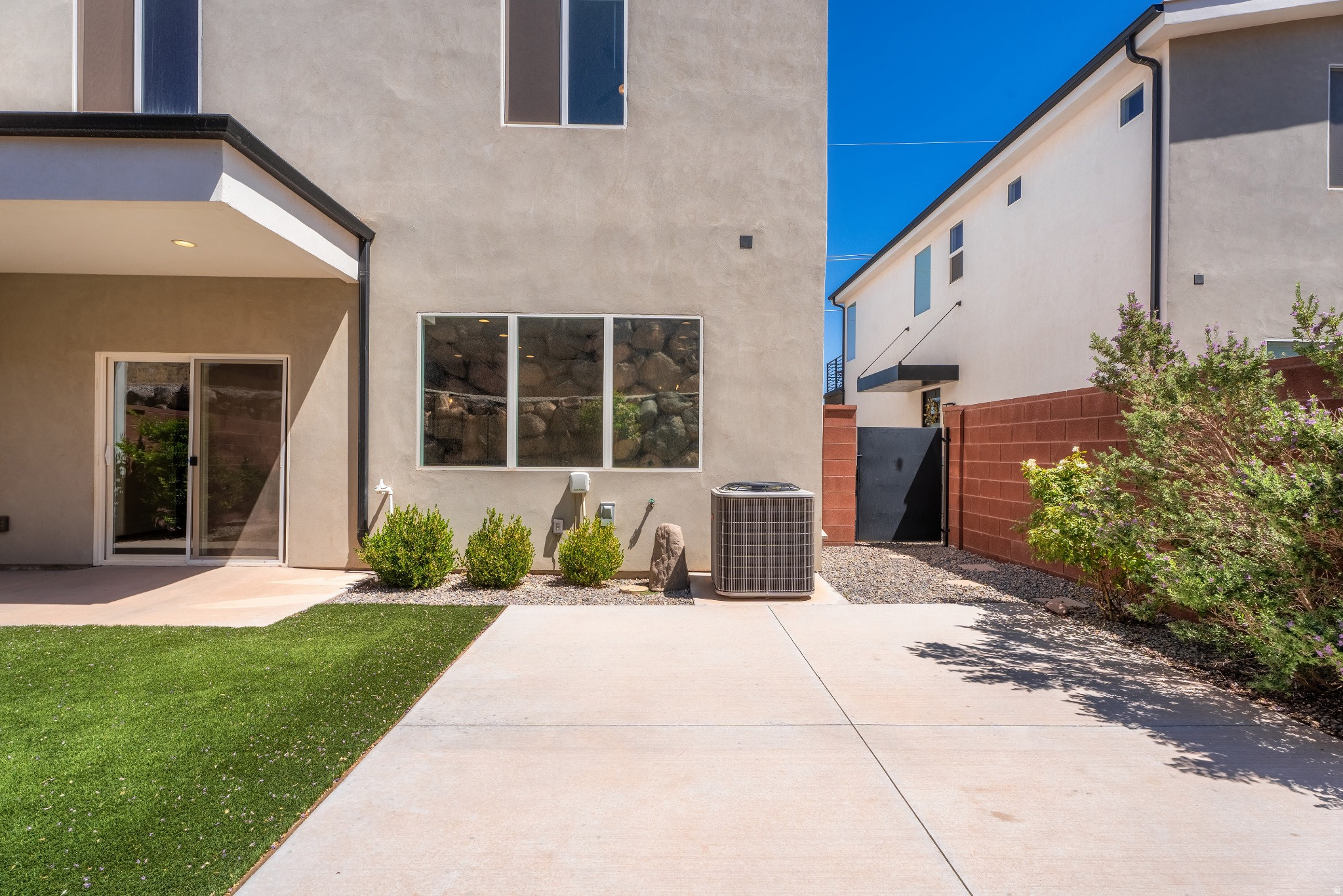 main property photo 48