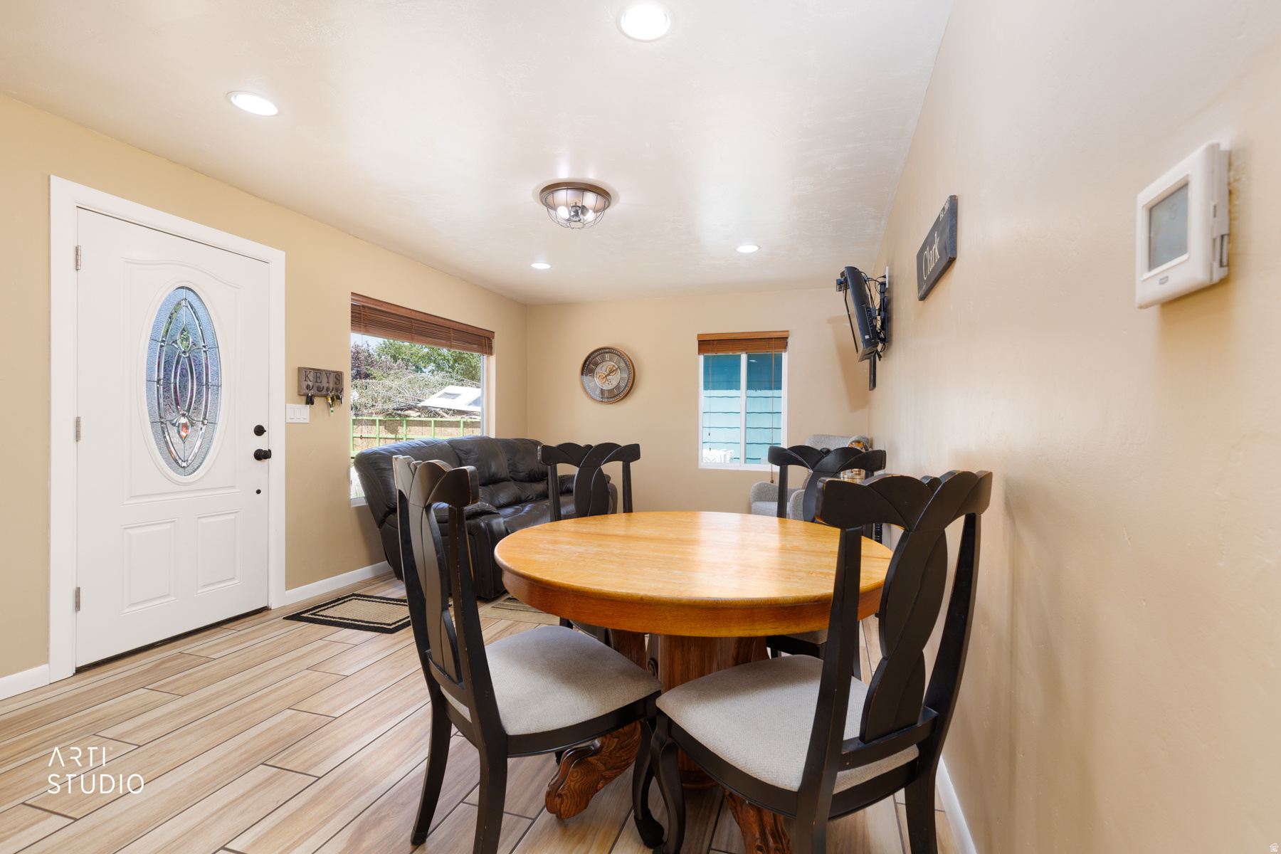 main property photo 7