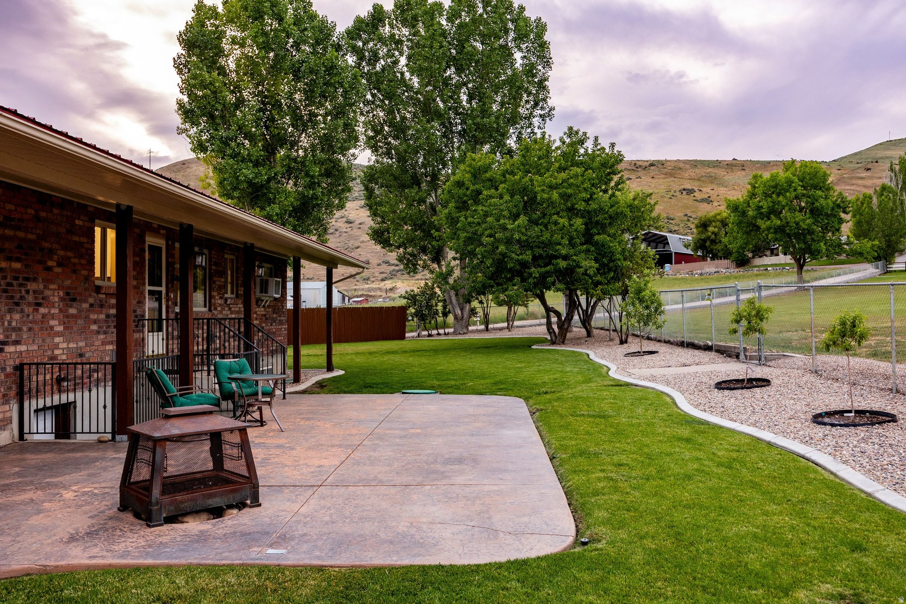main property photo 22