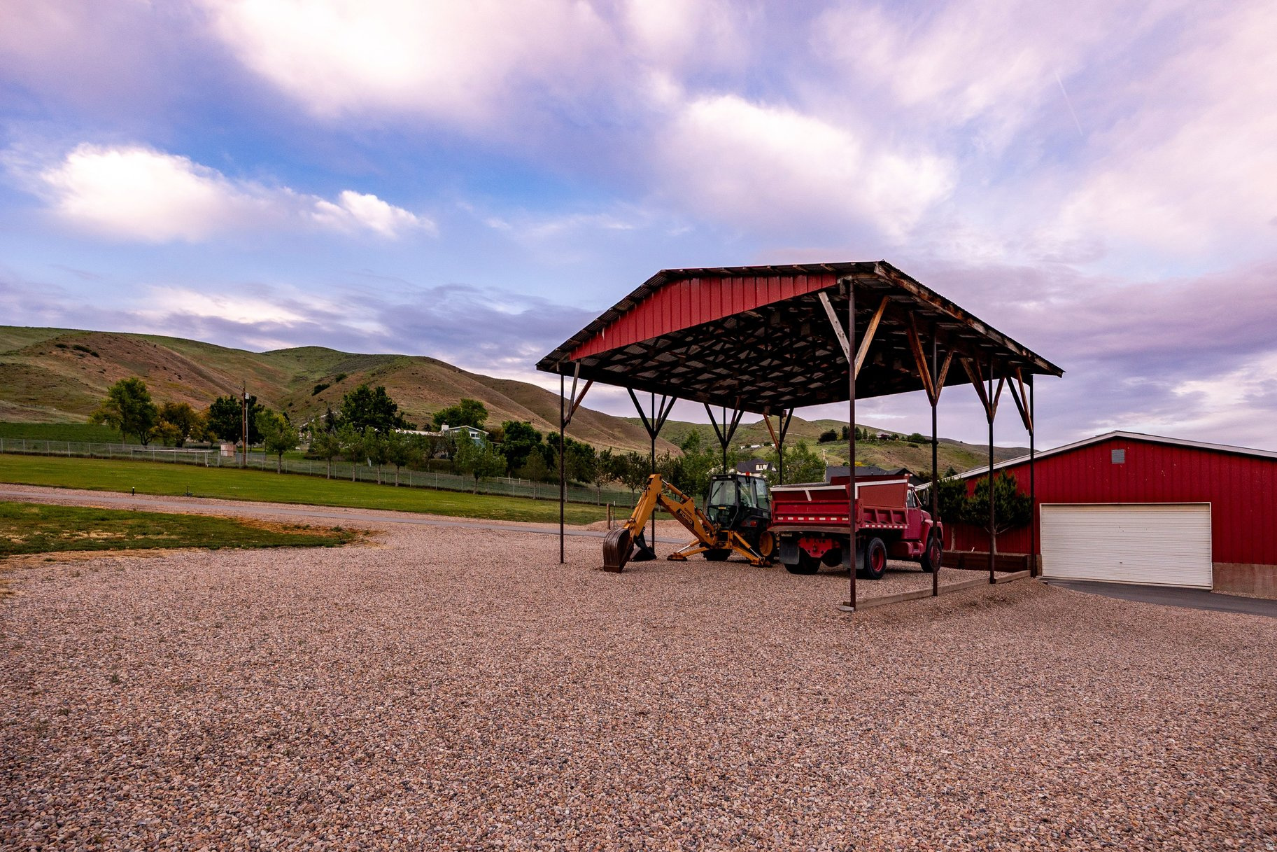 main property photo 50
