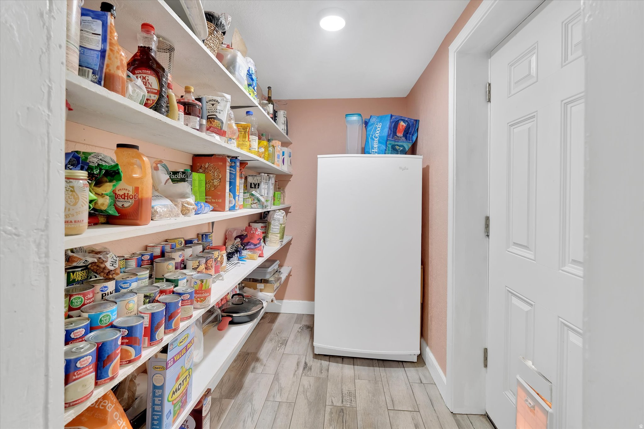 main property photo 7