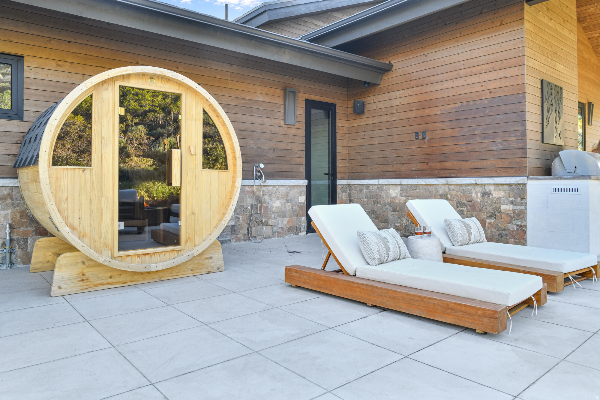 main property photo 69