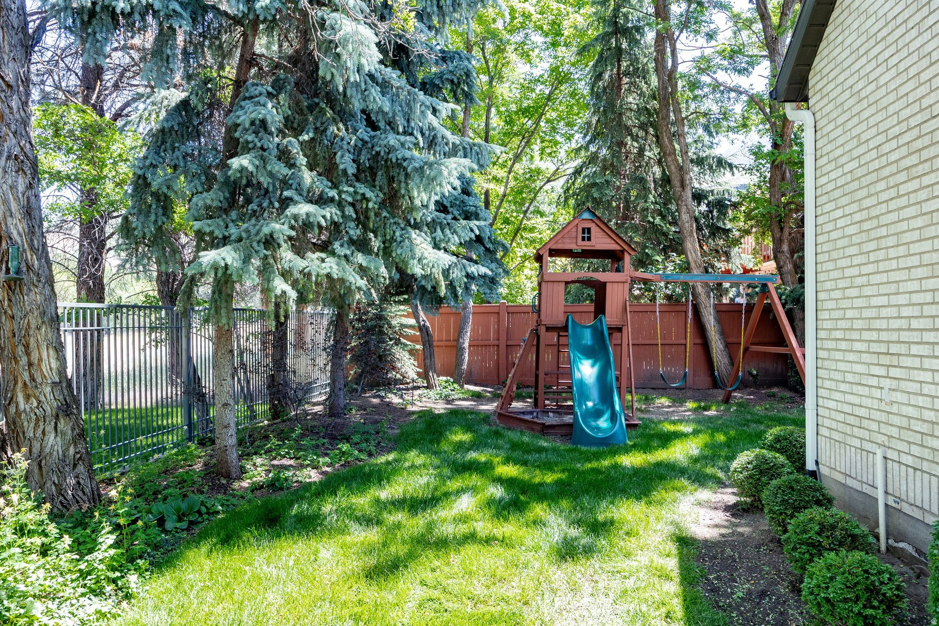 main property photo 52