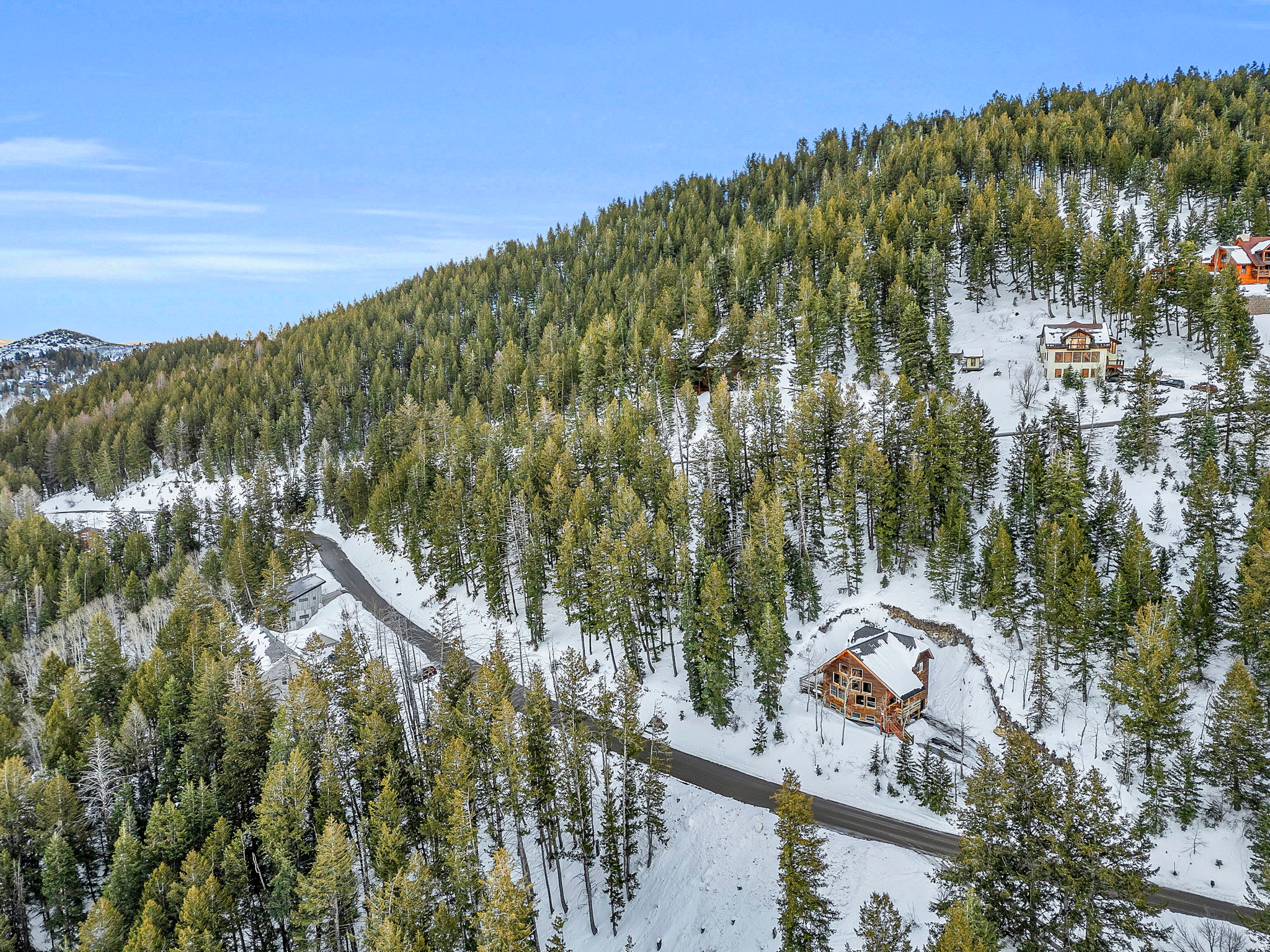 main property photo 11