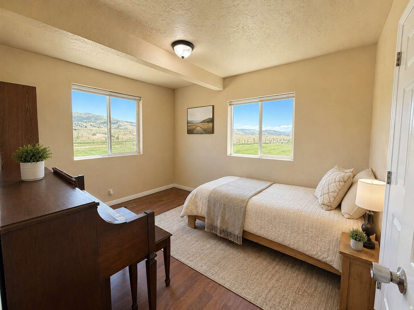 main property photo 25