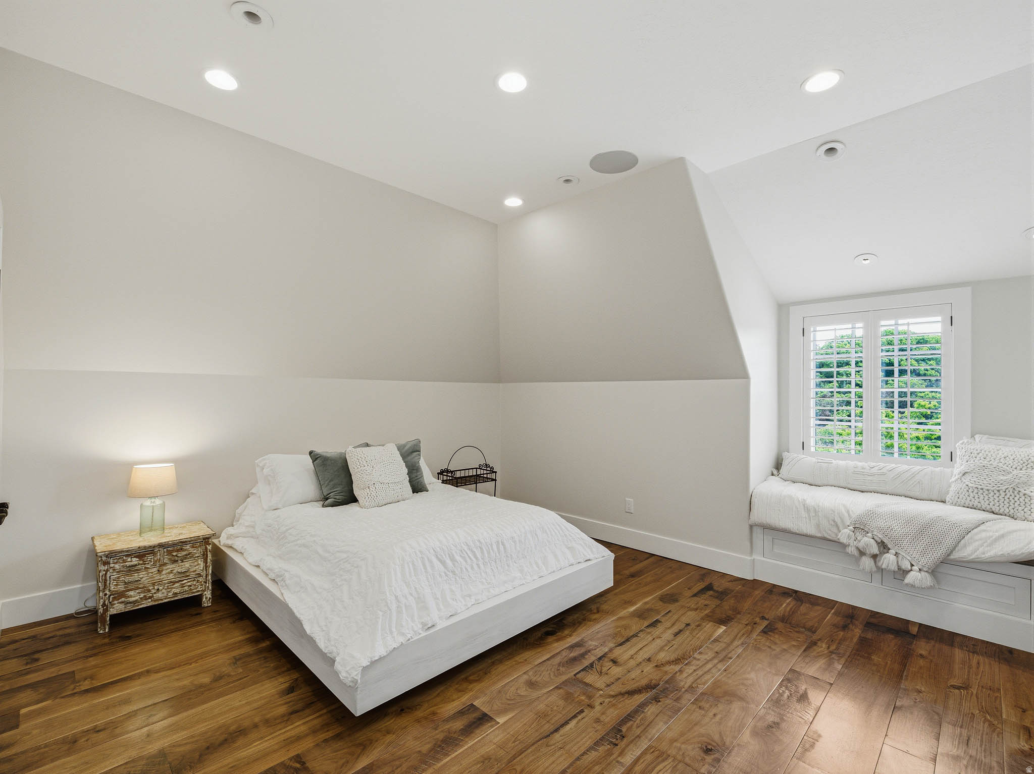 main property photo 110