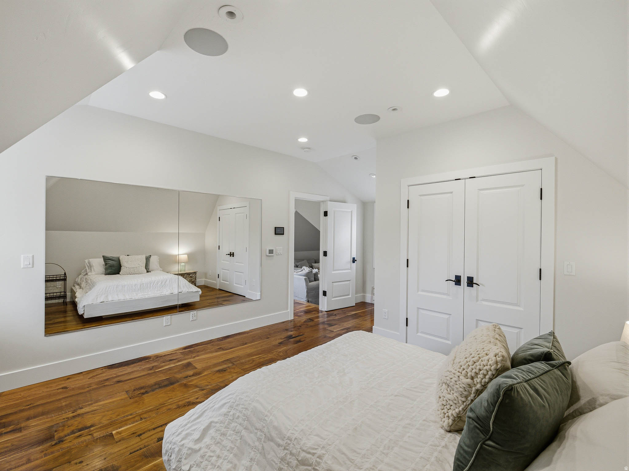 main property photo 111