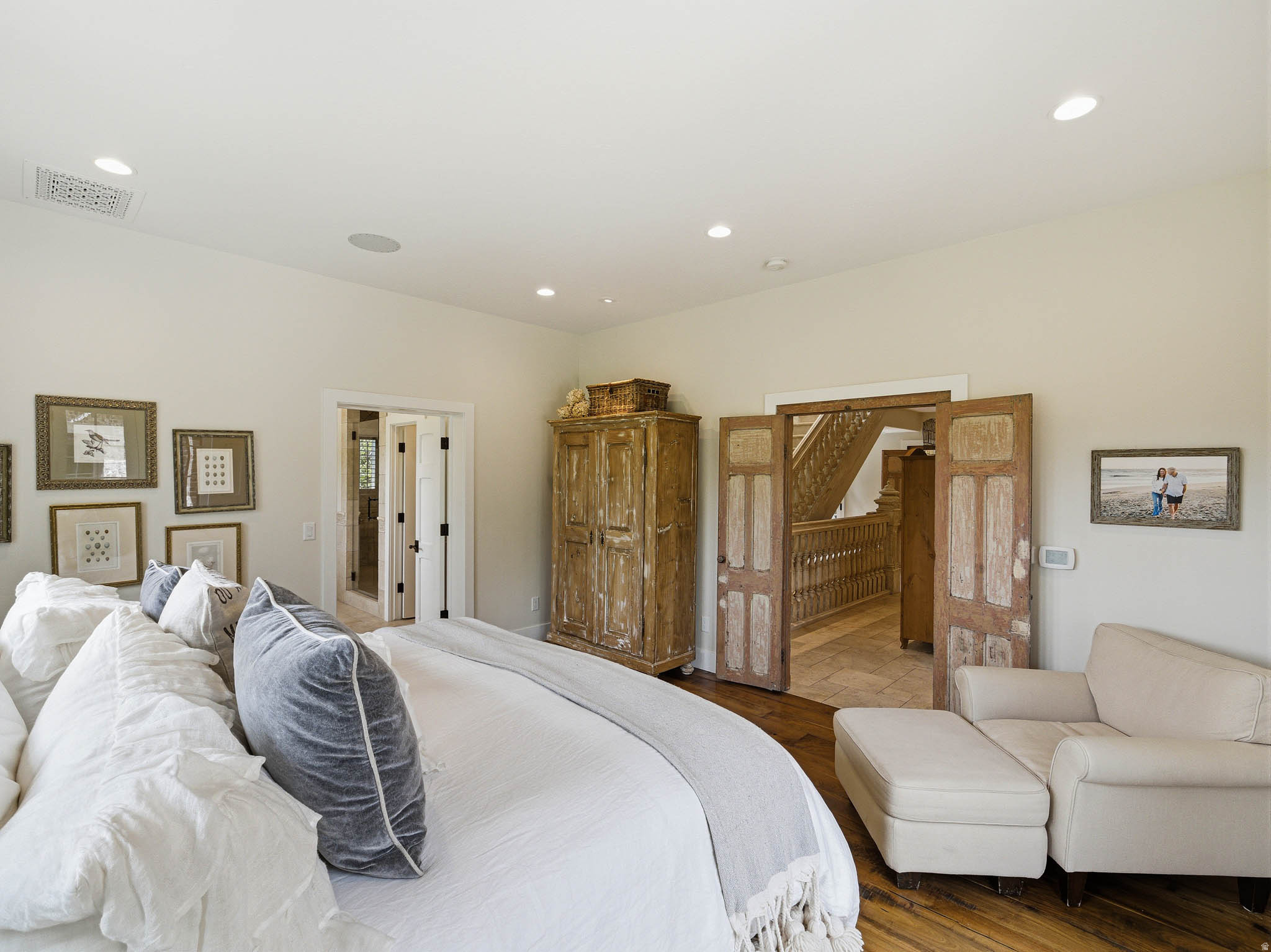 main property photo 80
