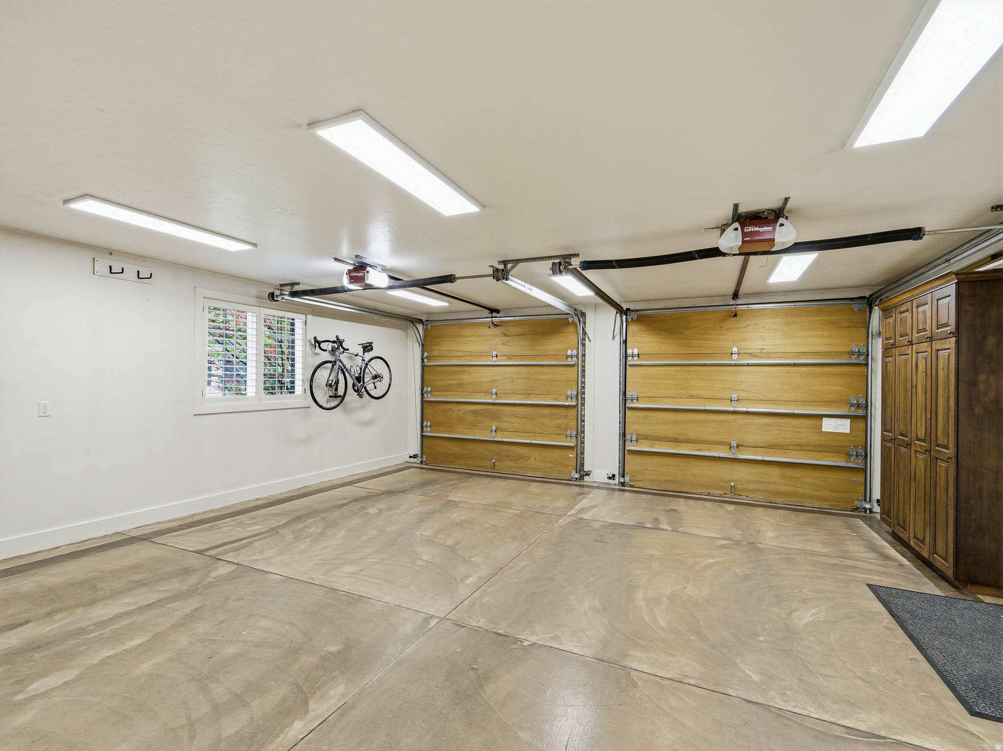 main property photo 99