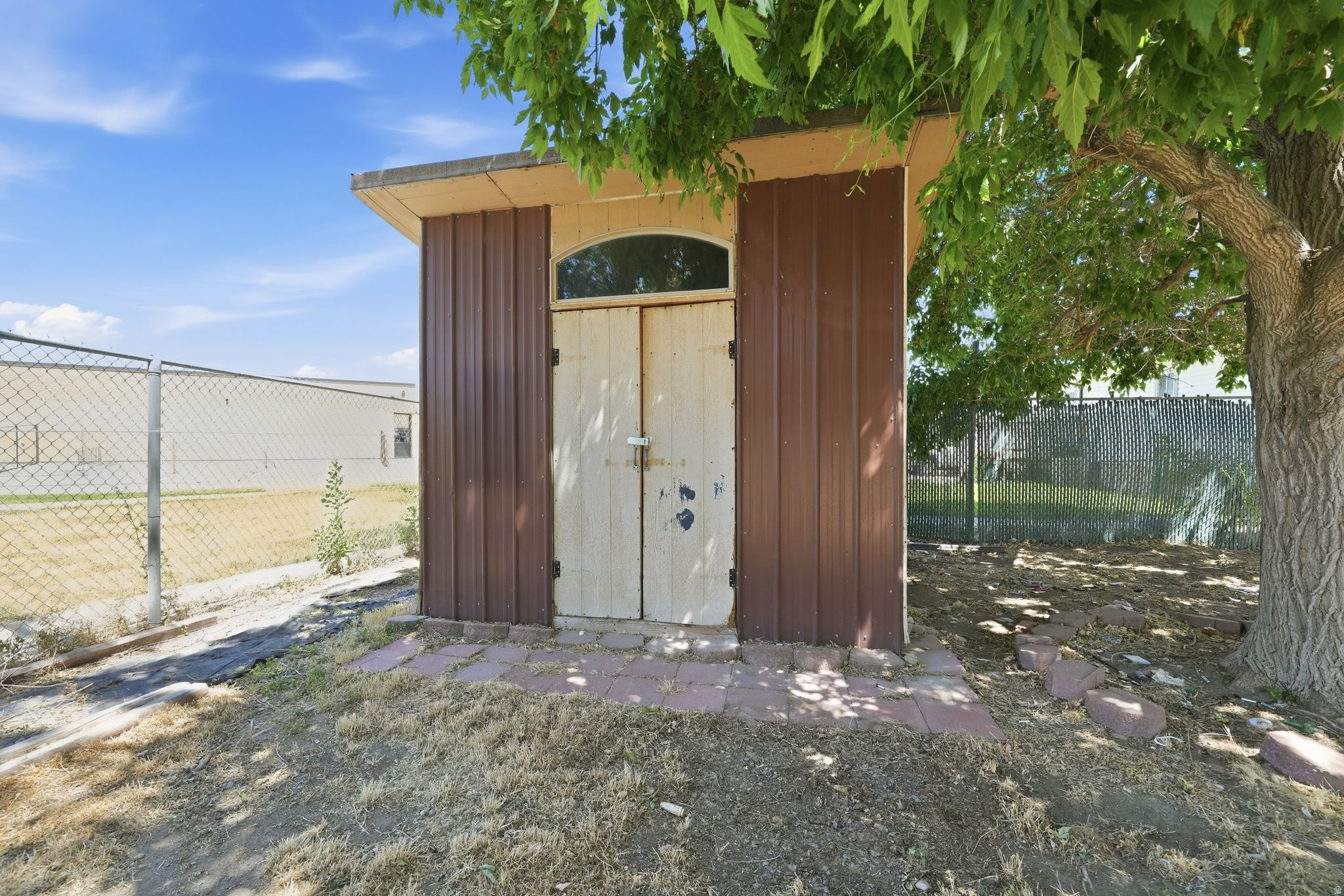 main property photo 39
