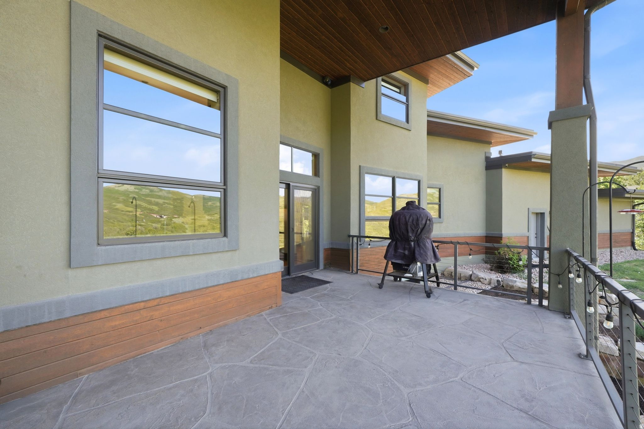 main property photo 67