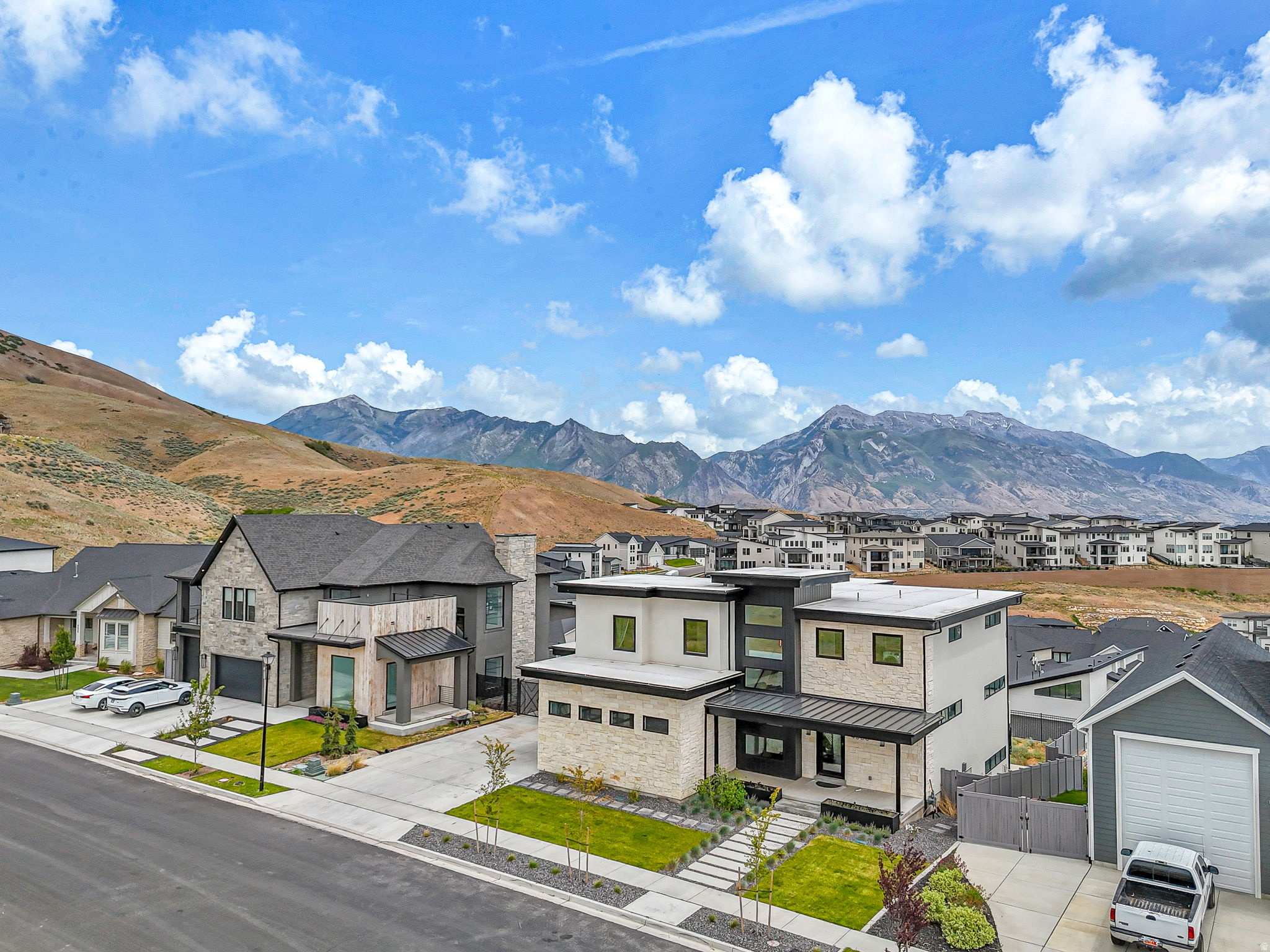 main property photo 76